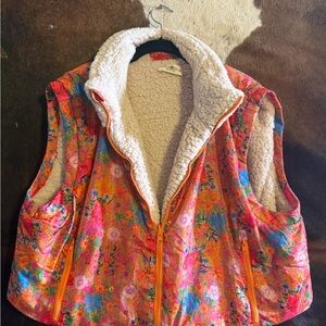 NATURAL LIFE Colorful Floral Vest with Cream Lining